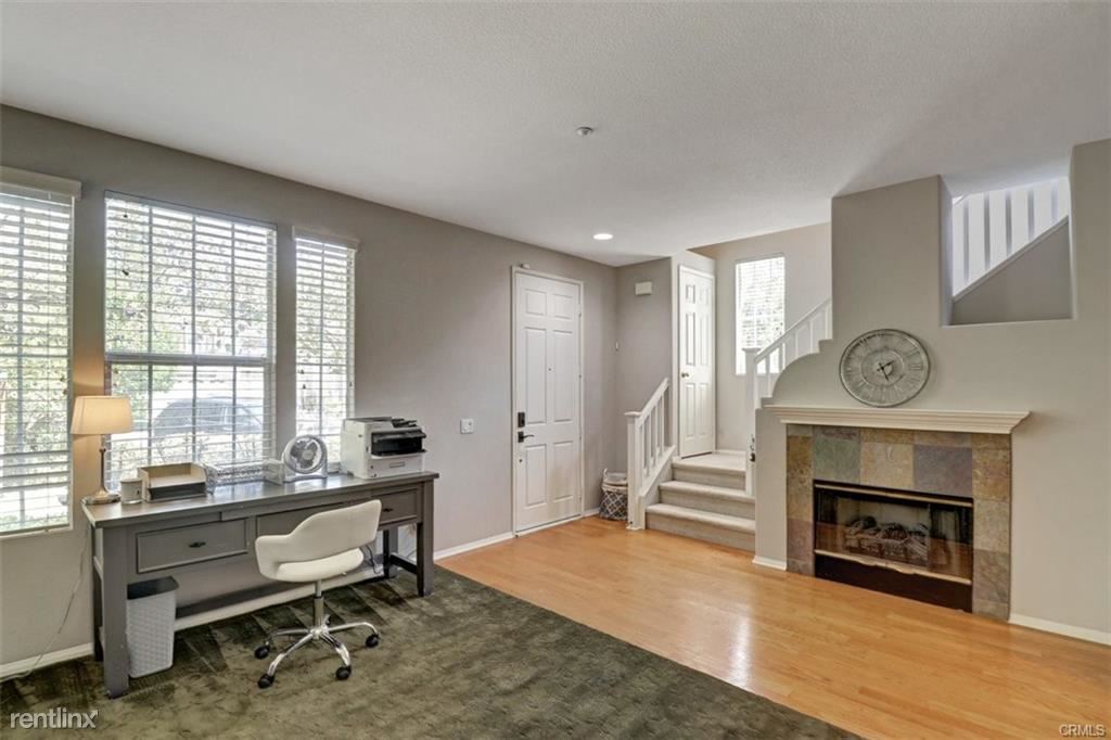 Primary Photo - 3 br, 2.5 bath House - 1 Kara Ct # 1