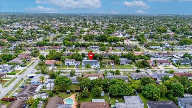 Building Photo - 16400 SW 100th Ct