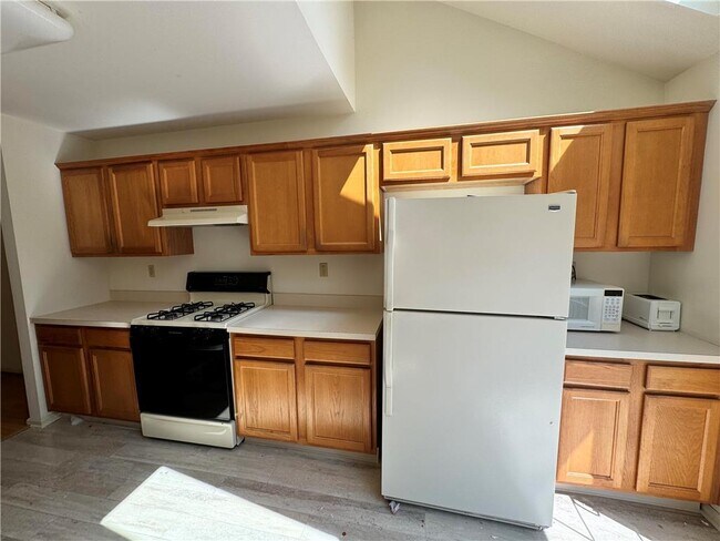Building Photo - 4142 Huckleberry Dr