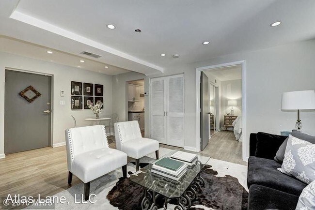 Foto del edificio - 1827 Adams Mill Rd NW