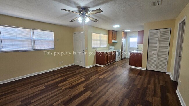 Foto del edificio - 6507 Wilson Blvd