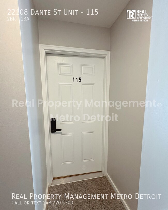 Foto del edificio - 22108 Dante St