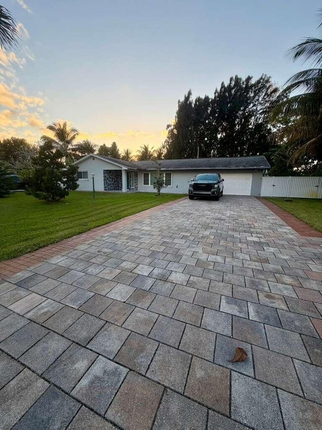 Building Photo - 4433 Foss Rd