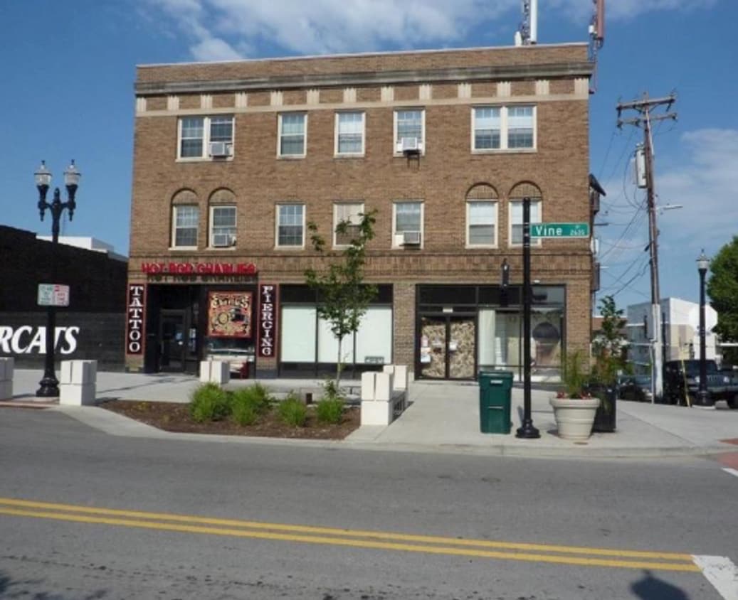 Photo - 2629 Short Vine, 2633 Short Vine, 5 W. Charlton, 7 W. Charlton, 9 W. Charlton