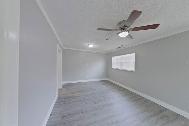 Foto del edificio - 1923 N Brack St