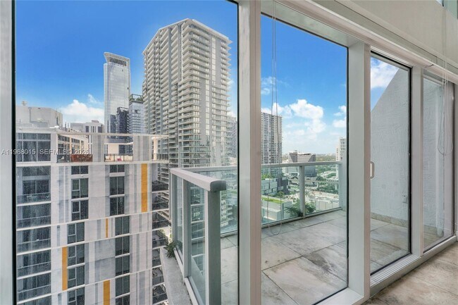 Foto del edificio - 41 SE 5th St