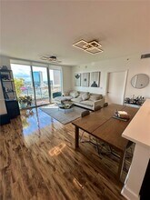 Building Photo - 90 SW 3rd St