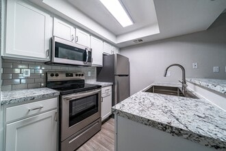 Building Photo - Westmount at the District