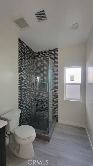 Foto del edificio - 10716 Valley View Ave