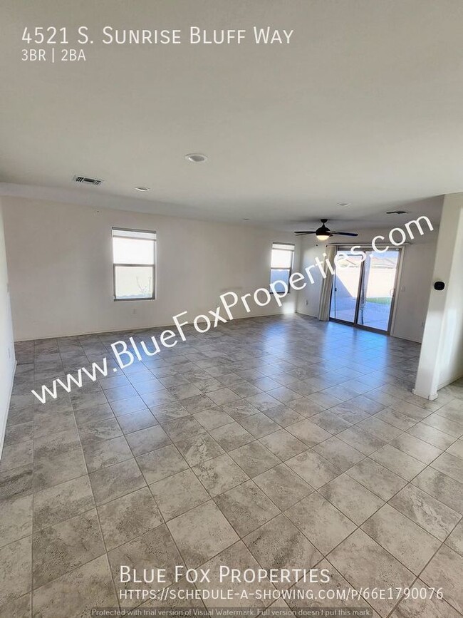 Foto del edificio - 4521 S. Sunrise Bluff Way