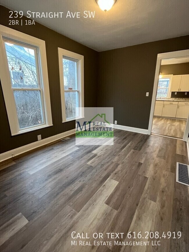 Foto del edificio - 239 Straight Ave SW