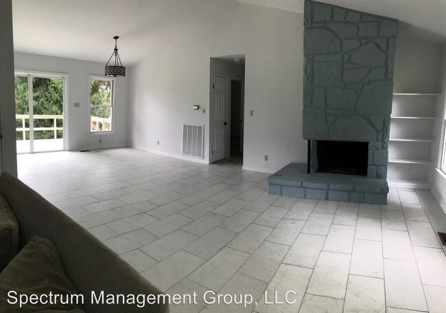 Foto del edificio - 638 Harrison Ferry Rd