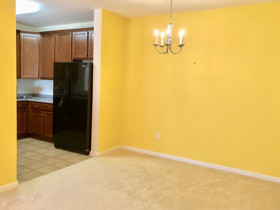 Foto principal - 1322 Sierra Dr