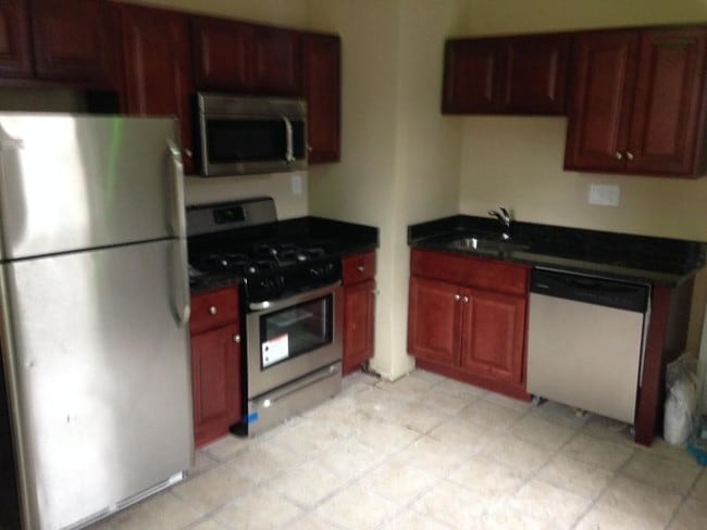 Photo - 24 Highgate St House