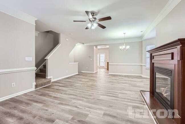 Foto del edificio - 6748 Mountain Majesty Way