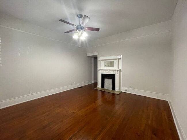 Building Photo - 652 Hansell St SE