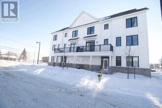 Building Photo - 10 Caspian Row