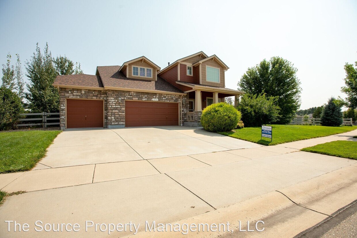 Primary Photo - 3 br, 4 bath House - 3232 Chase Dr