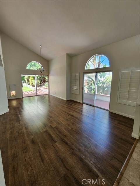 Building Photo - 950 La Palma Cir