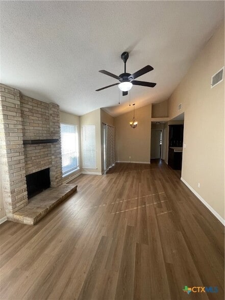 Building Photo - 204 Rattan Dr