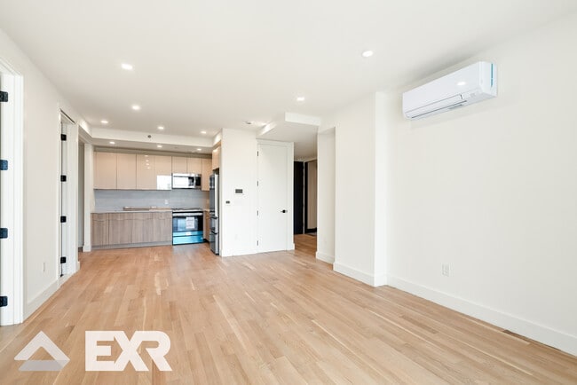 Building Photo - 1946 Ocean