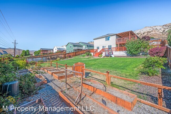 Foto del edificio - 4 br, 2.5 bath House - 3954 Blueridge