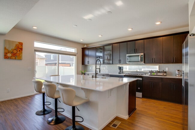 Building Photo - 3998 N Rivera Ct