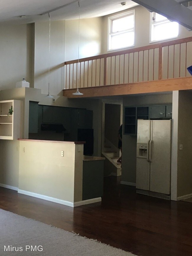 Building Photo - 5 br, 3 bath House - 300 Lindberg Road