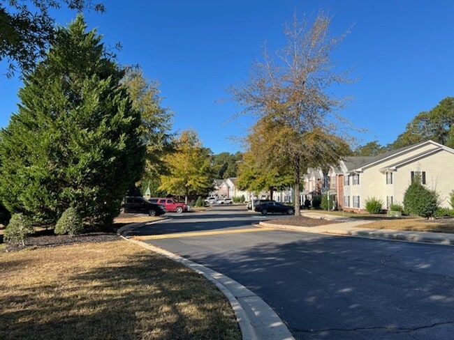 Building Photo - 501 Austin Ridge Cir