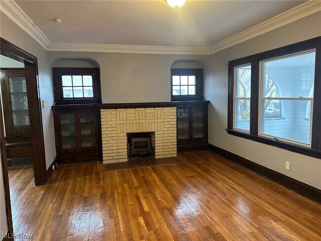 Foto del edificio - 1764 Algonac Rd