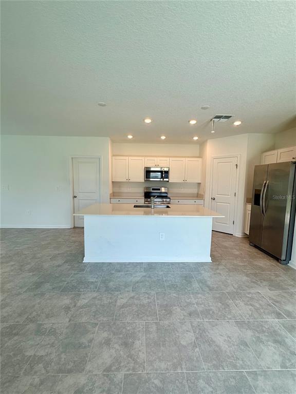 Building Photo - 425 Sandbar Ln