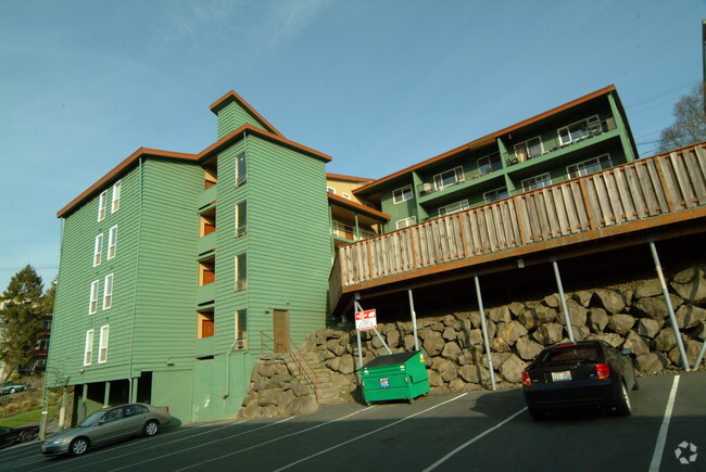 Building Photo - Dor-Rik