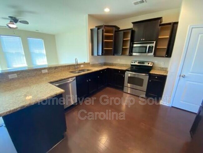 Building Photo - 7699 Kinston St