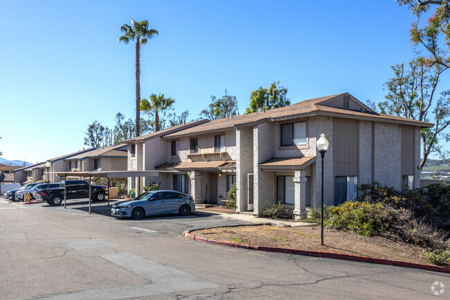 Foto del edificio - Greystone Ridge Townhomes