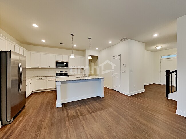 Foto del edificio - 5120 Smithbriar Dr
