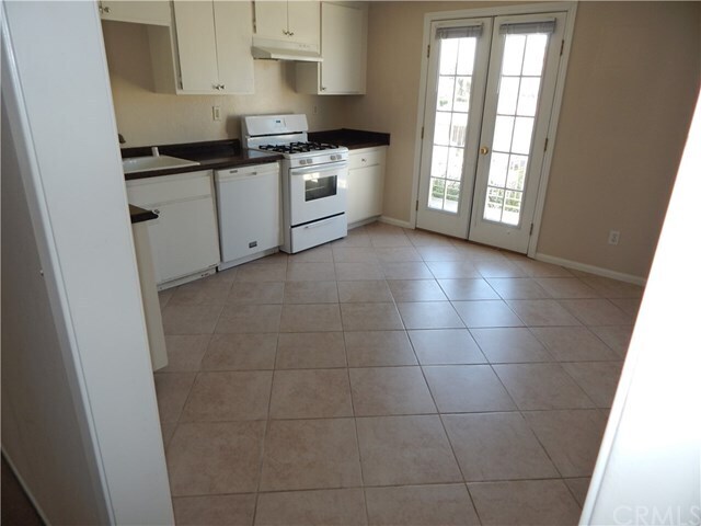 Foto del edificio - 16972 Hoskins Lane