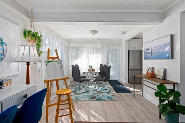 Building Photo - 2676 Martin St