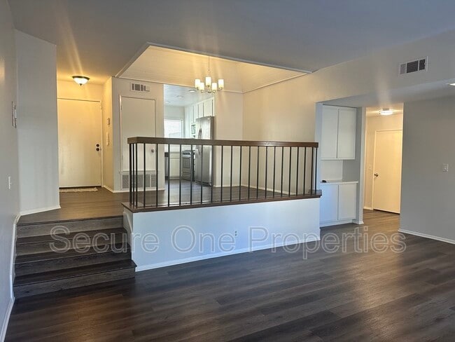 Foto del edificio - 3264 Darby St