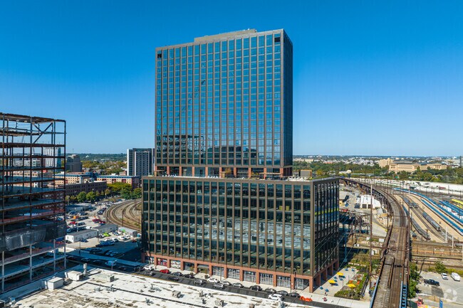 Building Photo - Avira