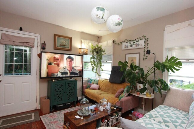 Foto del edificio - 415 E Gore St