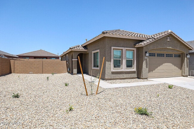 Building Photo - 16554 W Questa Dr
