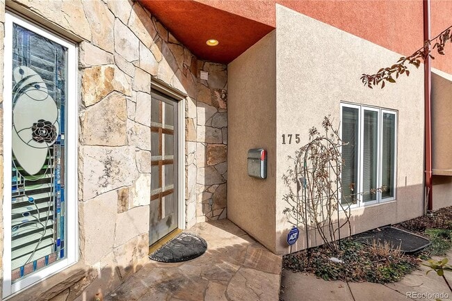 Photo - 171 Harrison St Townhome
