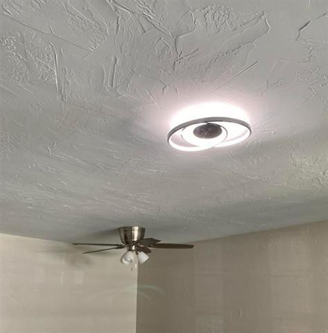 Foto del edificio - 518 W Celeste Dr