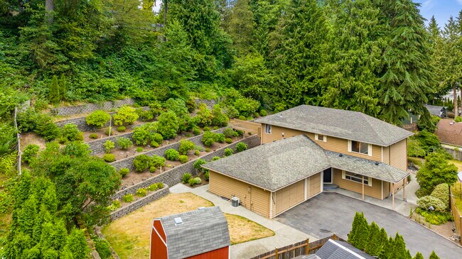 Building Photo - 24124 Firdale Ave