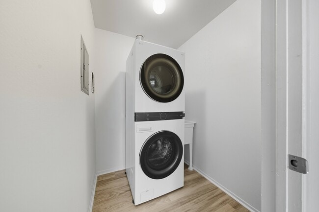 Washer/Dryer at Franklin River Apartments in Southfield - Franklin River Apartments