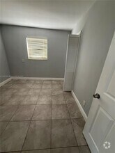 Building Photo - 4680 SW 33rd Ave