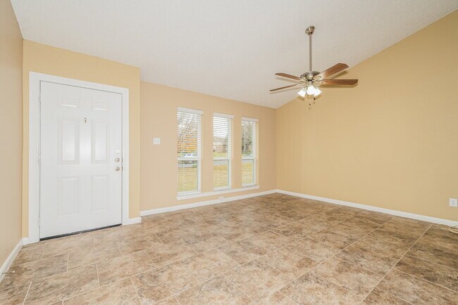 Foto del edificio - 1205 High Valley Dr