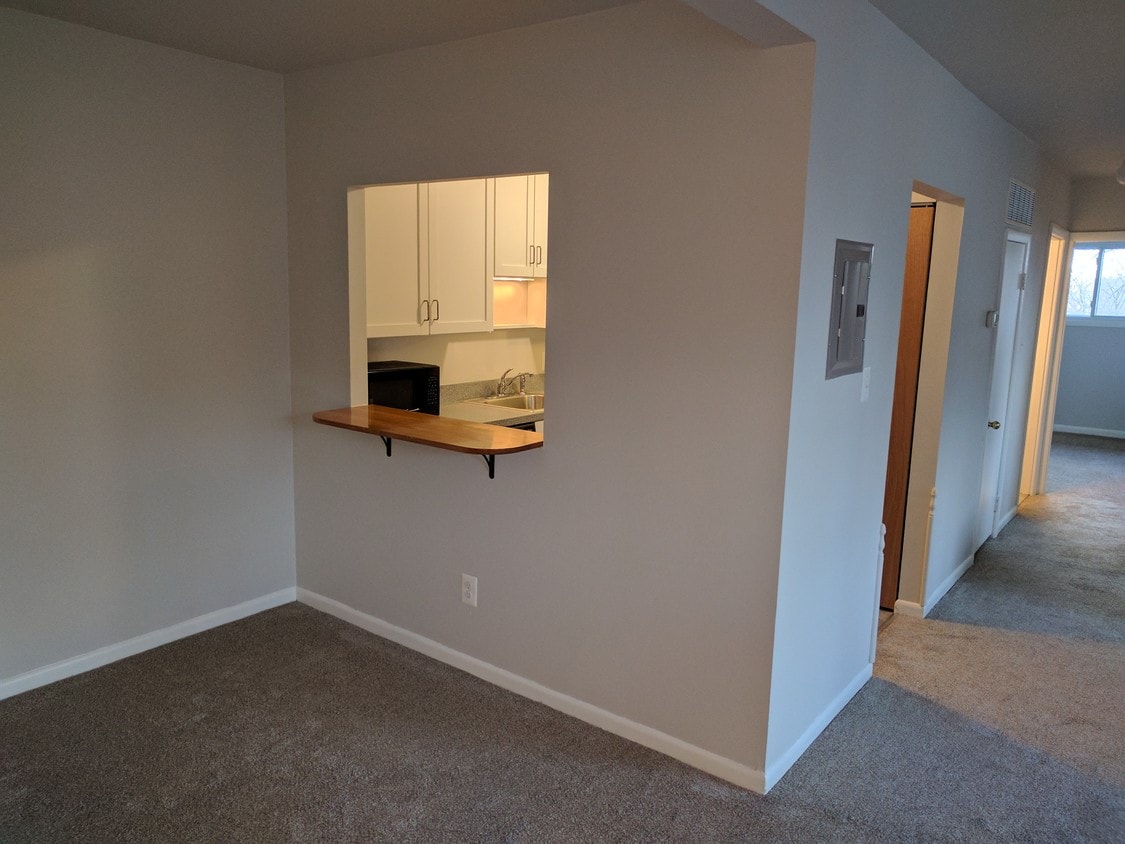 Primary Photo - 505 Epsom Rd