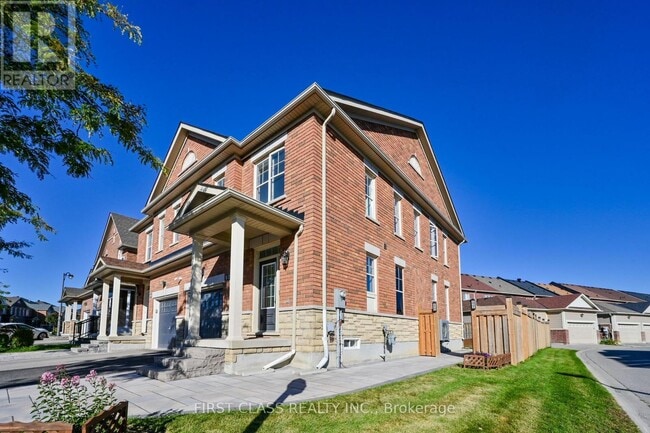 Building Photo - 12 Princess Diana Dr