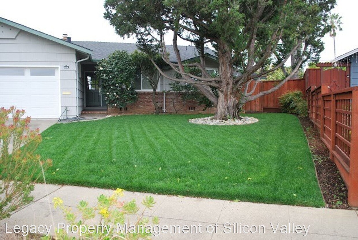 Primary Photo - 4 br, 2 bath House - 1367 Bobolink Circle,